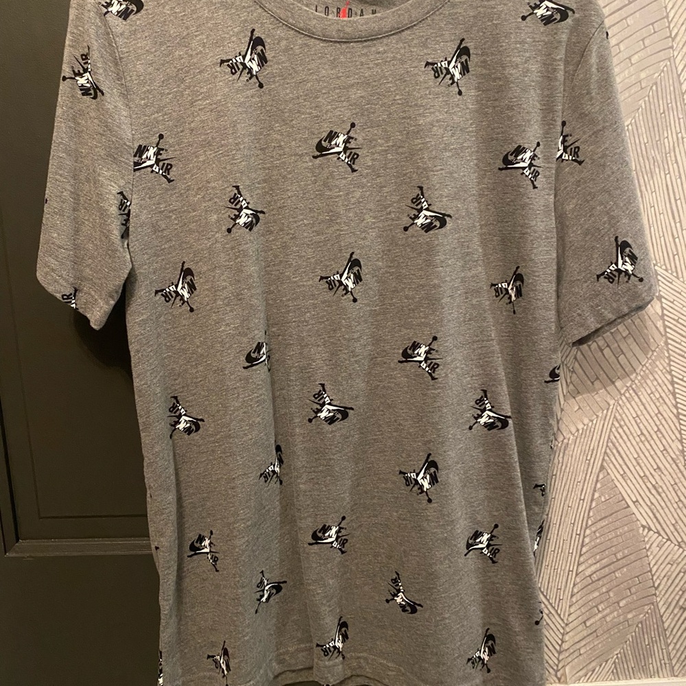 Nike Gray Graphic Men's T-Shirt